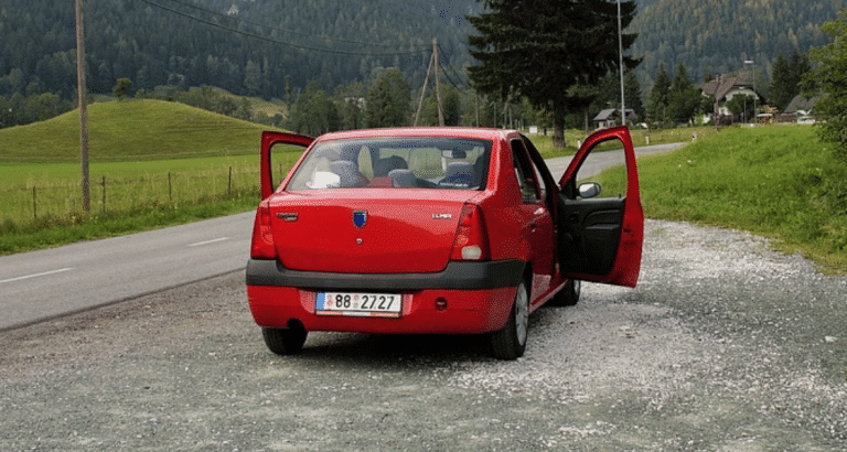 Changer feu de croisement Dacia